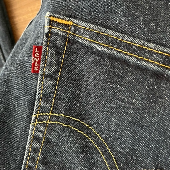 Levi's 511 Red Tag Slim Fit Jeans - Picture 7 of 9